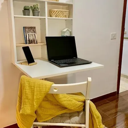Confortable En Pueblo Costero 아파트 *